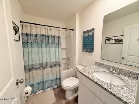 Bath - 3569 Westbrook Dr, Chipley, FL 32428 photo 2 of 2