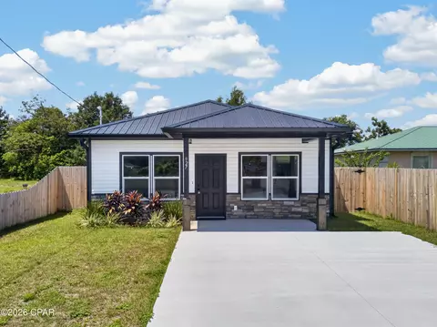 927 Spring Ave, Panama City, FL 32401