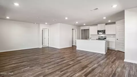 Living - 2405 Windbrook St, Chipley, FL 32428 photo 1 of 4