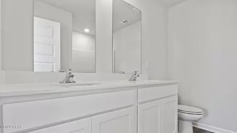 Bath - 2405 Windbrook St, Chipley, FL 32428 photo 1 of 1