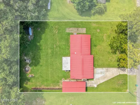 View/Area - 837 Maple St, Chipley, FL 32428 photo 1 of 5