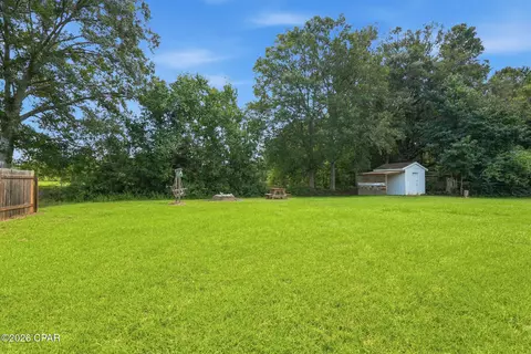 Exterior - 837 Maple St, Chipley, FL 32428 photo 3 of 6