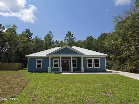 744 Magnolia Lake Dr, Defuniak Springs, FL 32433