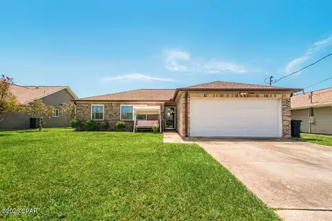7556 Kelsey Dr, Panama City, FL 32404