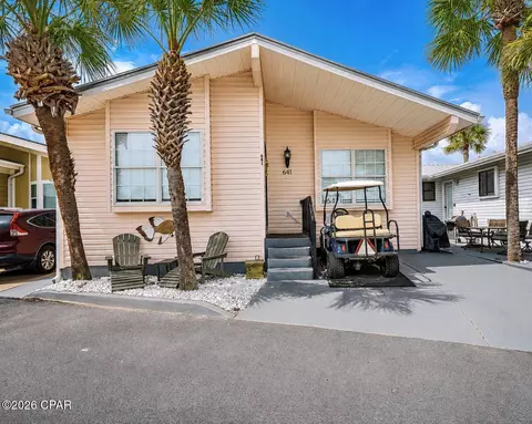 641 Octopus Ln, Panama City Beach, FL 32408