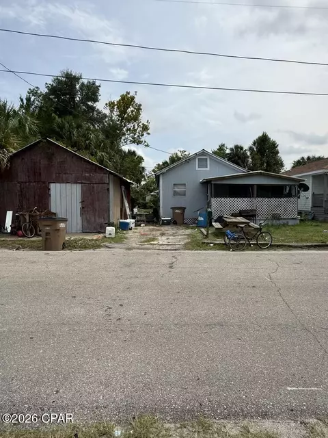 174 Avenue C, Port St Joe, FL 32456