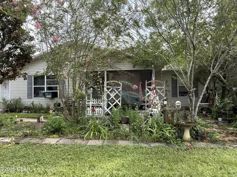 221 John White Rd, Defuniak Springs, FL 32435