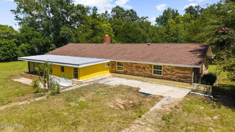 Exterior - 5953 Deerwood Dr, Malone, FL 32445 photo 4 of 4