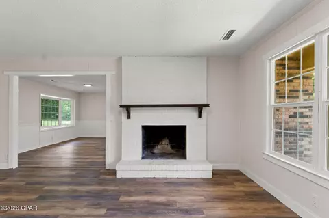 Living - 5953 Deerwood Dr, Malone, FL 32445 photo 4 of 7