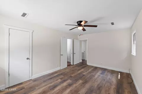 Bedroom - 5953 Deerwood Dr, Malone, FL 32445 photo 5 of 6