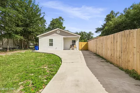1003 E 8th St, Panama City, FL 32401