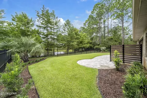 Exterior - 37 Melody Ln, Freeport, FL 32439 photo 6 of 10