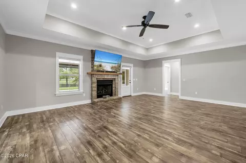 Living - 37 Melody Ln, Freeport, FL 32439 photo 3 of 4
