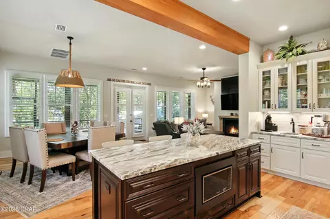 Kitchen - 400 Pitts Bayshore Dr, Freeport, FL 32439 photo 4 of 5