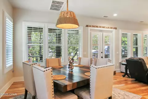 Dining - 400 Pitts Bayshore Dr, Freeport, FL 32439 photo 2 of 3