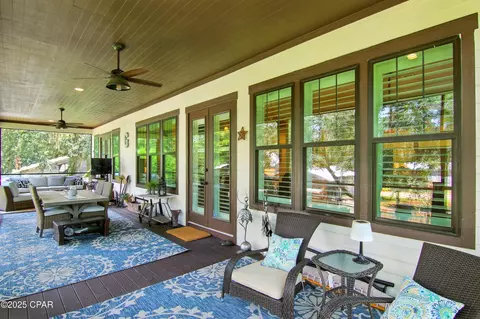 Exterior - 400 Pitts Bayshore Dr, Freeport, FL 32439 photo 5 of 18