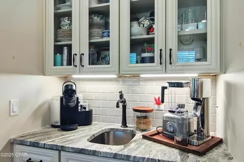 Kitchen - 400 Pitts Bayshore Dr, Freeport, FL 32439 photo 5 of 5