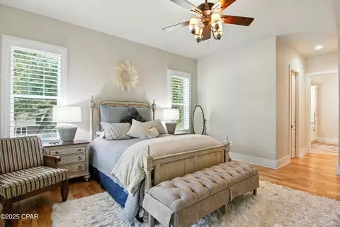 Bedroom - 400 Pitts Bayshore Dr, Freeport, FL 32439 photo 3 of 7