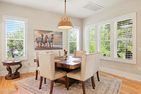 Dining - 400 Pitts Bayshore Dr, Freeport, FL 32439 photo 1 of 3