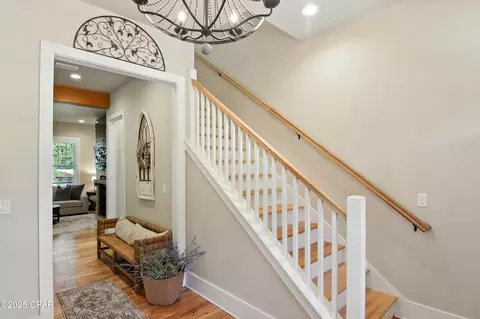 Entry Way - 400 Pitts Bayshore Dr, Freeport, FL 32439 photo 2 of 5