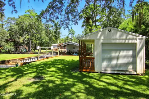 Exterior - 400 Pitts Bayshore Dr, Freeport, FL 32439 photo 14 of 18