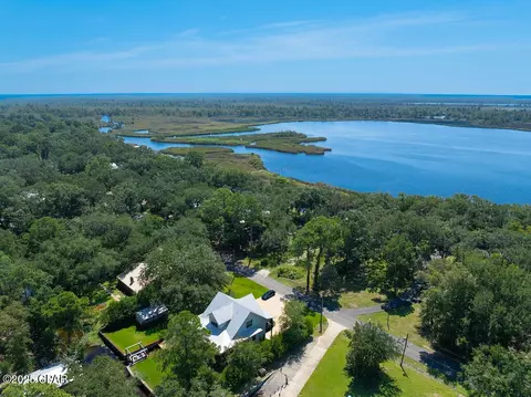 View/Area - 400 Pitts Bayshore Dr, Freeport, FL 32439 photo 3 of 4