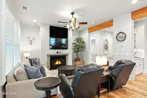 Living - 400 Pitts Bayshore Dr, Freeport, FL 32439 photo 3 of 3