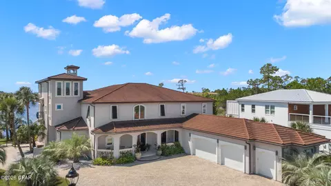 550 Wahoo Rd, Panama City Beach, FL 32408