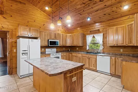Kitchen - 5714 Concord Rd, Bascom, FL 32423 photo 2 of 4