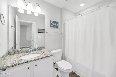 Bath - 1663 Caleigh Ct, Lynn Haven, FL 32444 photo 2 of 4