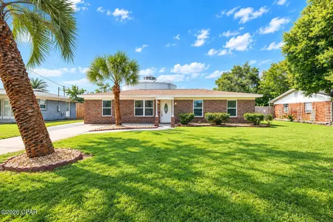 1114 Pennsylvania Ave, Lynn Haven, FL 32444