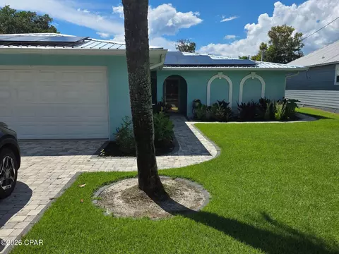 218 N El Centro Blvd, Panama City Beach, FL 32413