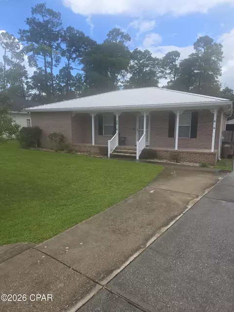 2018 Marvin Ave, Port St Joe, FL 32456
