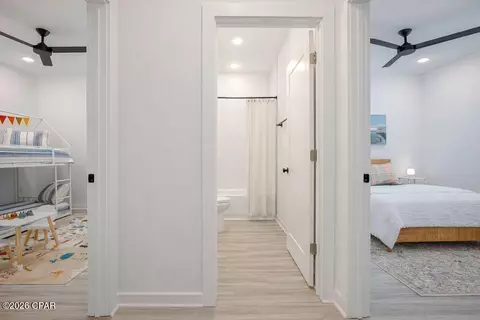 Entry Way - 1191 Florence Ct, Chipley, FL 32428 photo 2 of 2
