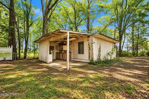 Exterior - 103 Powell Dr, Crestview, FL 32536 photo 3 of 3