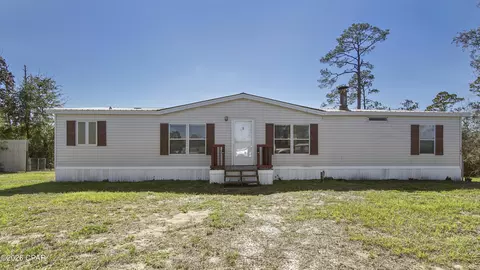 586 Hickory Bluff Dr, Southport, FL 32409