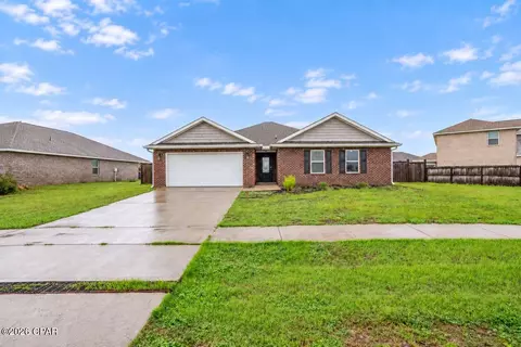 140 Spikes Cir, Southport, FL 32409