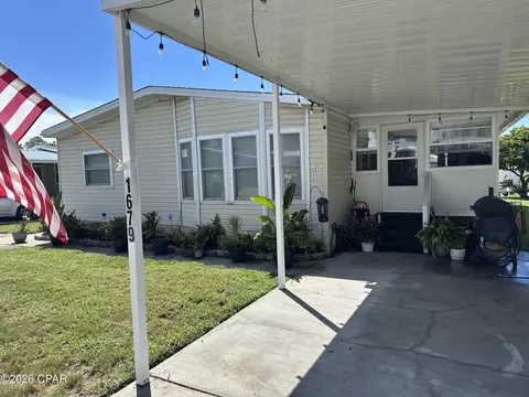 1679 Acre Cir, Panama City Beach, FL 32407