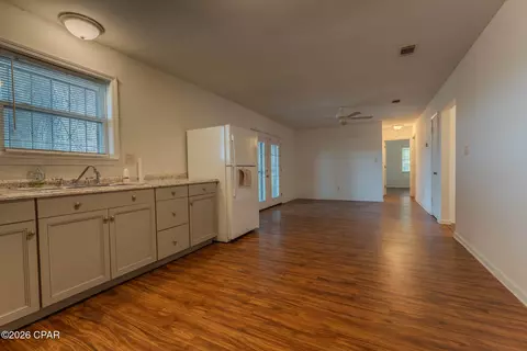 Living - 5728 Snowhill Rd, Malone, FL 32445 photo 2 of 4