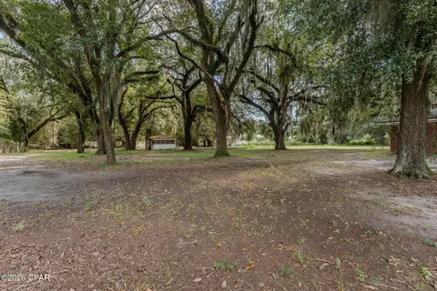 Exterior - 5728 Snowhill Rd, Malone, FL 32445 photo 3 of 8