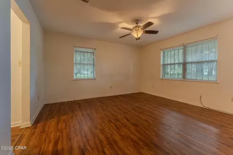 Living - 5728 Snowhill Rd, Malone, FL 32445 photo 3 of 4