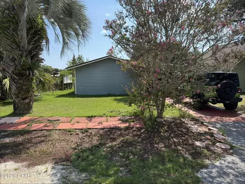 21413 Caribbean Ln, Panama City Beach, FL 32413