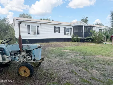 670 S Silver Lake Rd, Fountain, FL 32438