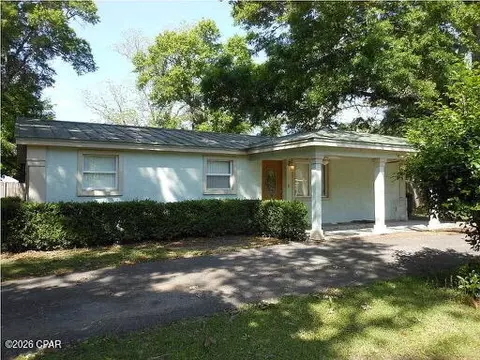 319 Harden Cir, Wewahitchka, FL 32465