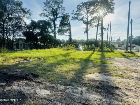 1624 Moylan Rd, Panama City Beach, FL 32407