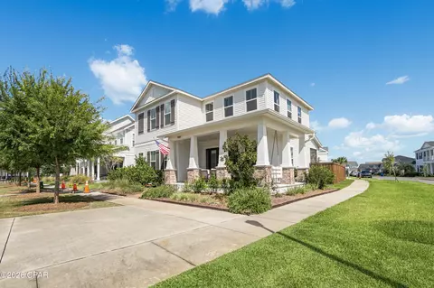 1905 Kingfisher Ct, Panama City, FL 32405