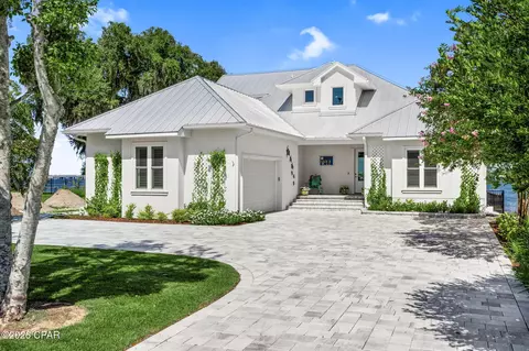 1330 Country Club Dr, Lynn Haven, FL 32444