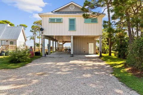 180 Pilot Dr, Port St Joe, FL 32456