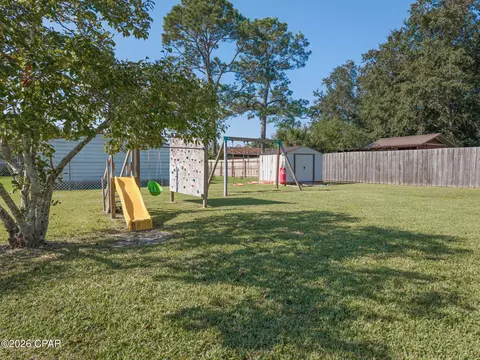 Exterior - 2593 Mcclain St, Cottondale, FL 32431 photo 6 of 6