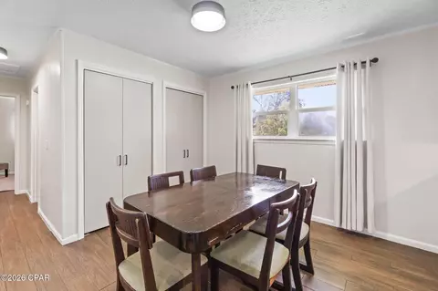 Dining - 2593 Mcclain St, Cottondale, FL 32431 photo 1 of 1